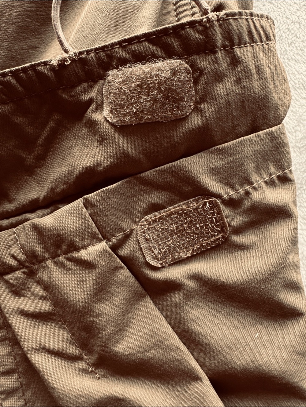 CABELA’SGUIDE WEAR  Women's Straight-Leg Cargo Pants - Tan, pockets galore. - Picture 6 of 11